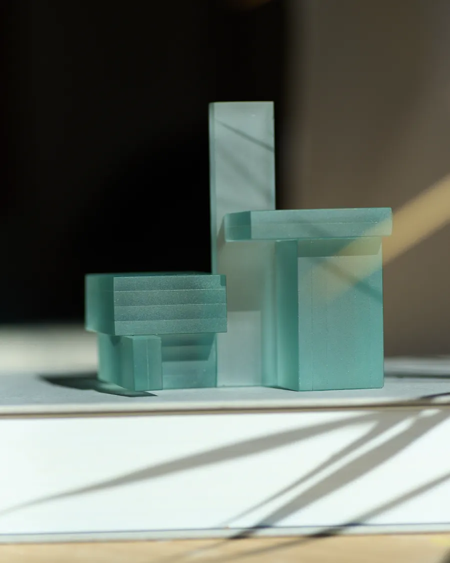 WRIGHT オブジェ｜フロートガラス｜マット研磨の表面（ディテール）