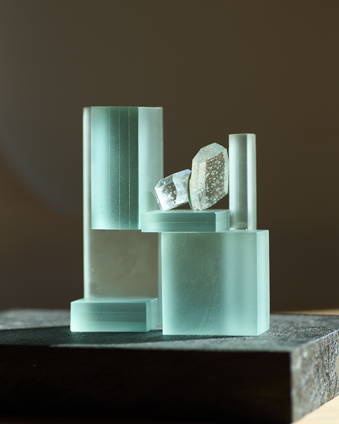 WRIGHT オブジェ｜置き方のバリエーション｜縦置き（スケール感）