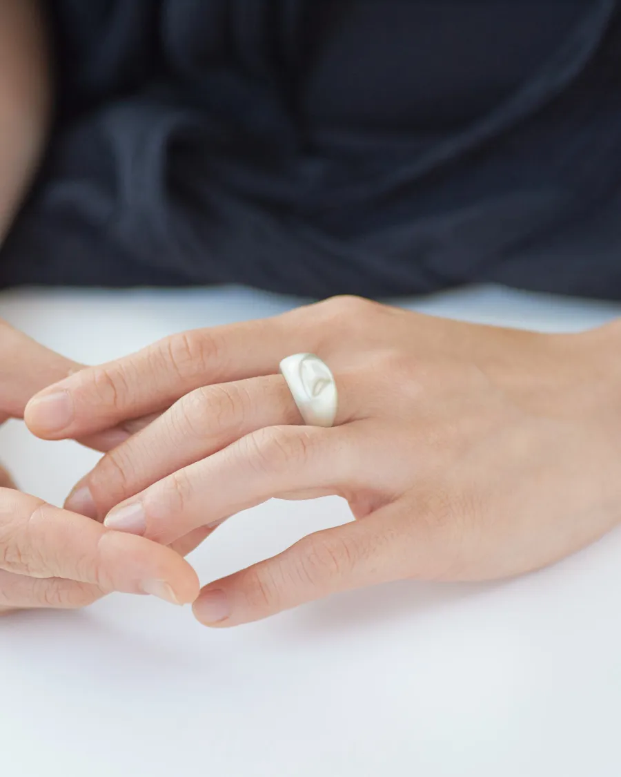 DENT リング｜シルバーリング｜別角度の作品写真