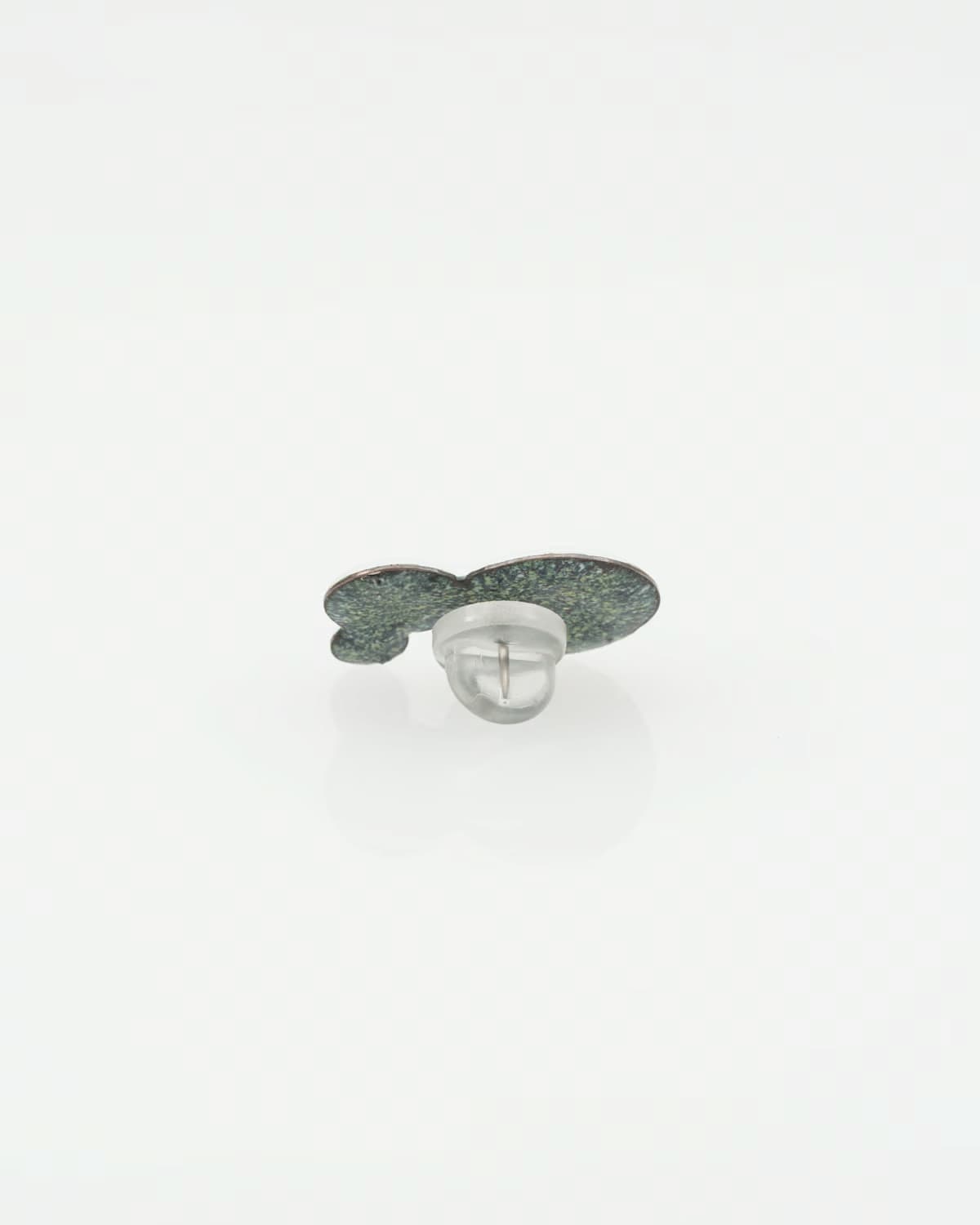 THAW ブローチ｜真鍮ブローチ｜別角度の作品写真